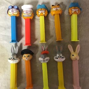 PEZ dispenser collectibles (10pcs)